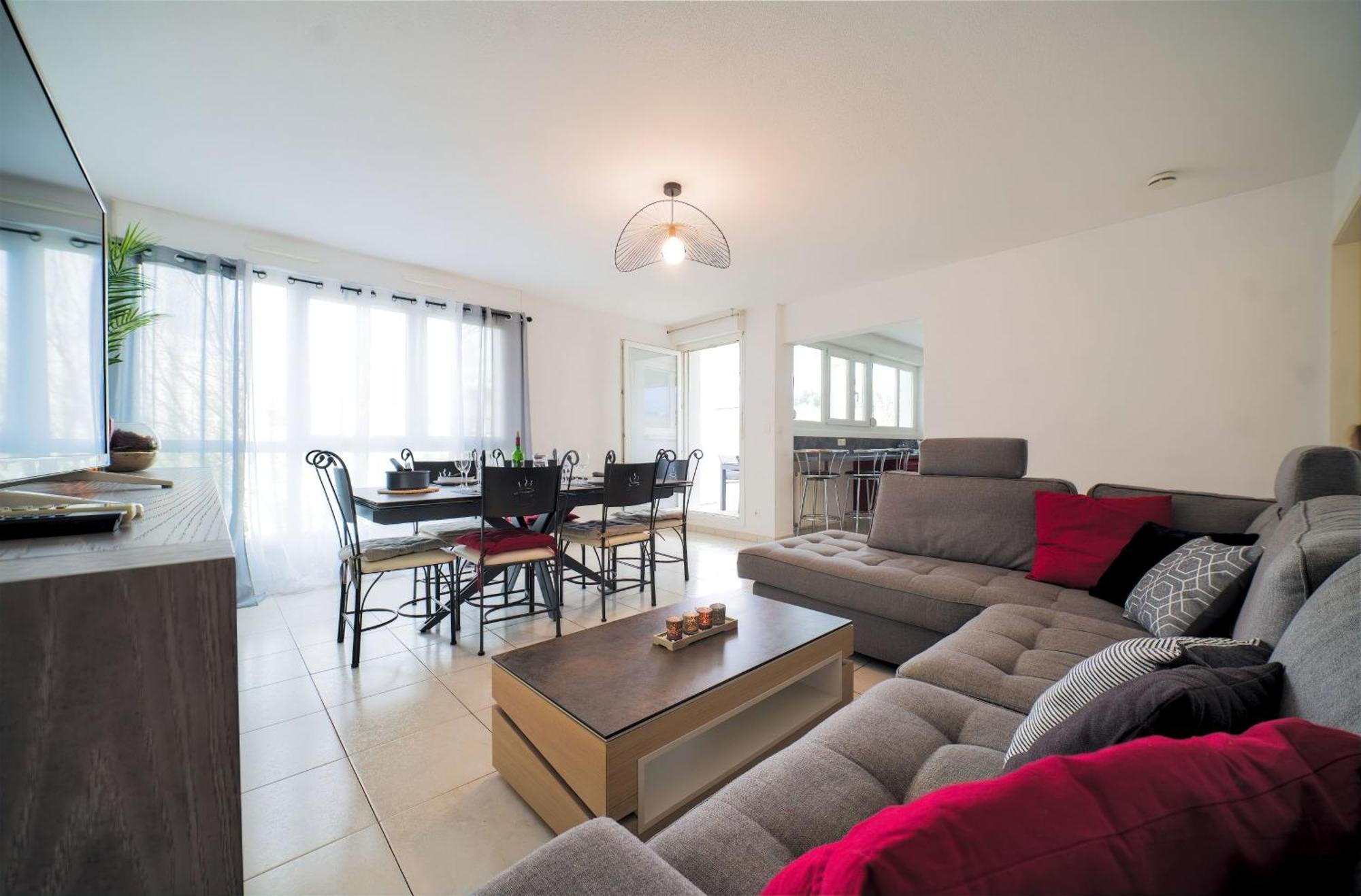 Appartement Lumineux, 80M², Proche Des Vosges Thann Buitenkant foto